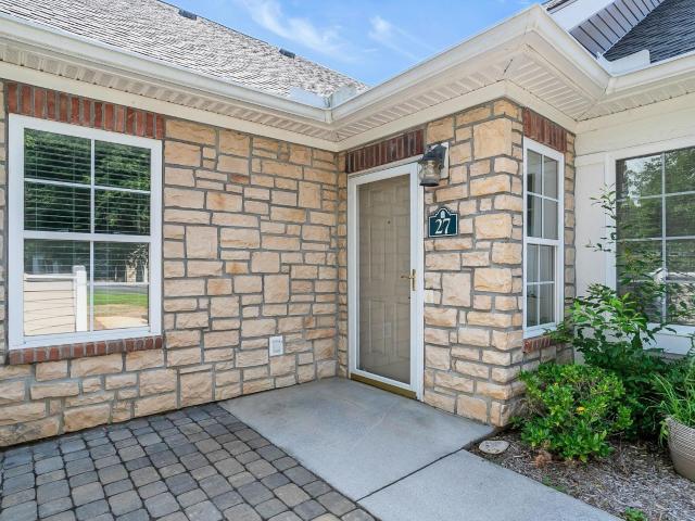 27 Fudora Circle