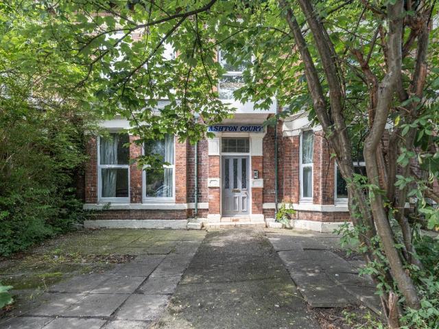 27 Grosvenor Place, Tyne and Wear NE2 12 bed terraced house to rent £6,240 pcm £1,440 pw