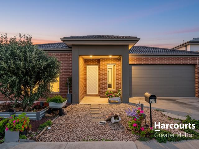 27 Granholm Grove, HARKNESS, VIC 3337