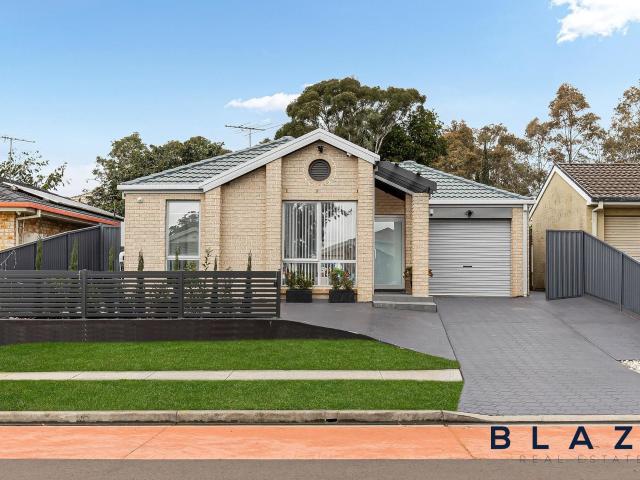 27 Gungarlin Drive, Horningsea Park NSW 2171