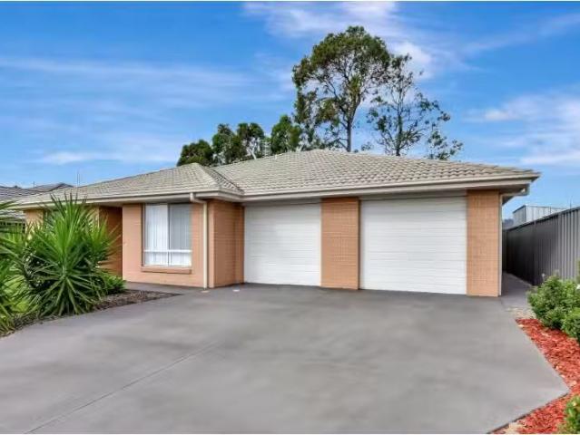 2/7 Hadfield Circuit, Cliftleigh Apartment for rent Listed by.
