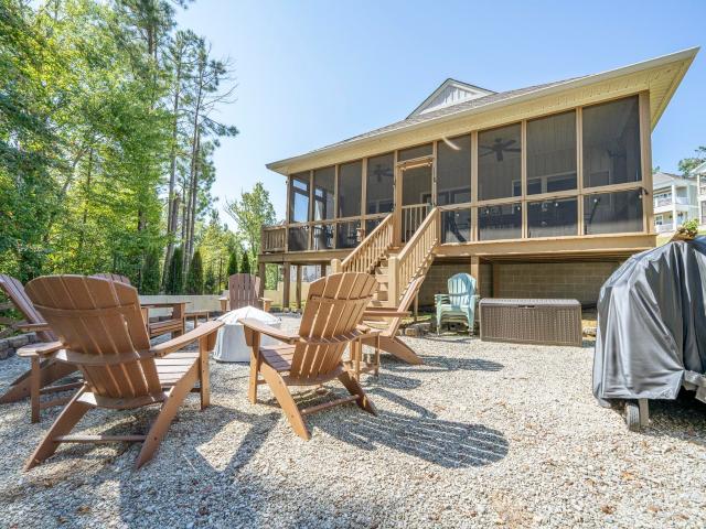27 harbor dr