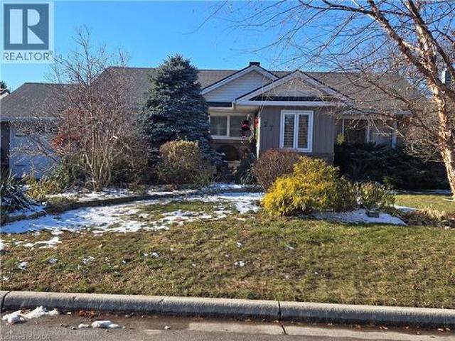 27 Hepburn Avenue, St. Thomas, ON, N5R 4J4 house for sale | Listing ID 40813 | Royal LePage