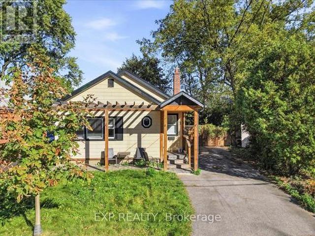 27 Hollywood Street S, Hamilton Ainslie Wood, ON, L8S 3A9 house for sale | Listing ID X13883 | Royal LePage