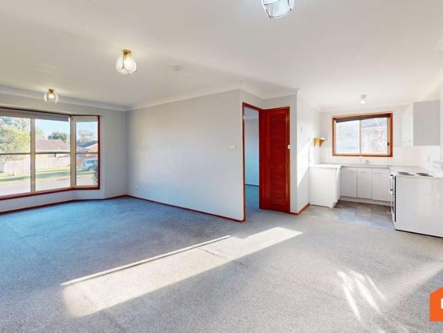 2/7 Justine Parade, Rutherford NSW 2320