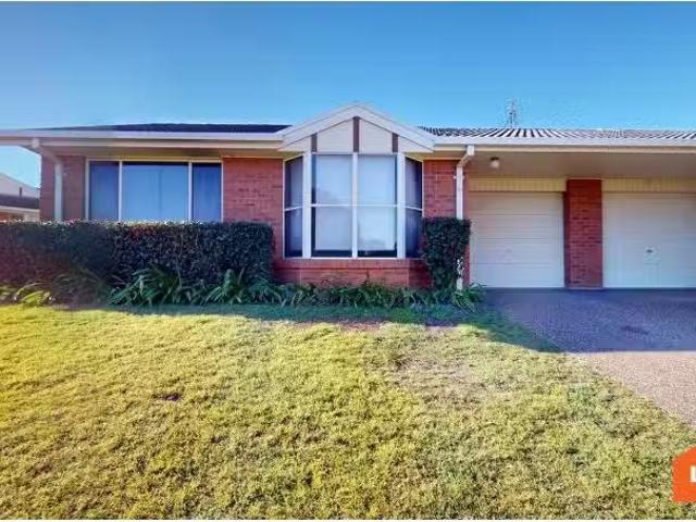 2/7 Justine Parade, Rutherford Apartment for rent Listed by L.