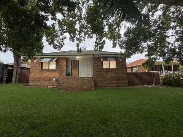 27 Kentucky Road, Riverwood, NSW 2210
