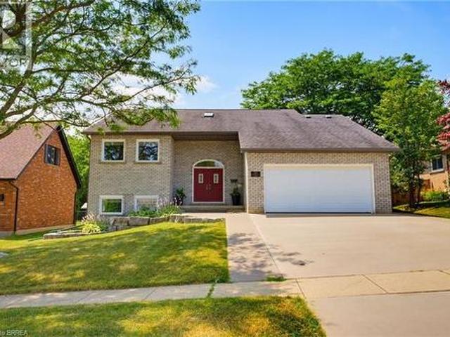 27 King William Street, St. George, ON, N0E 1N0 house for sale | Listing ID 40855 | Royal LePage