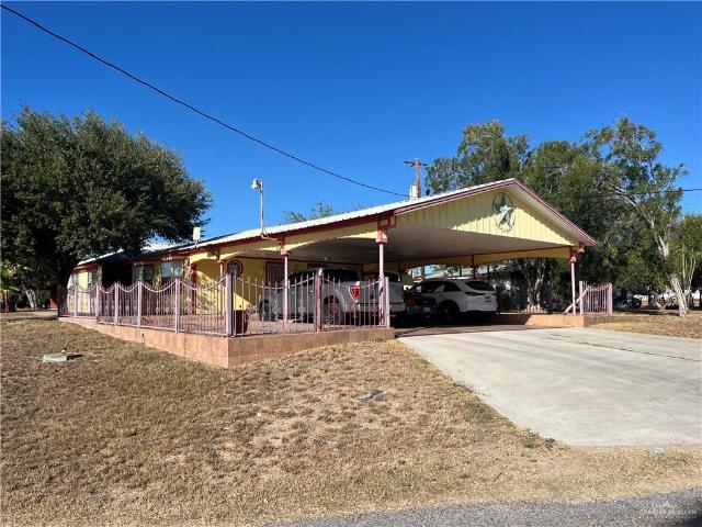 27 Las Palmas Rd, Zapata, TX 78076 | MLS #486171