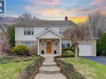 House for sale in Galt, Ontario - Patio