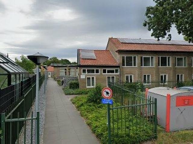 27 m2 apartment for rent in Huizen