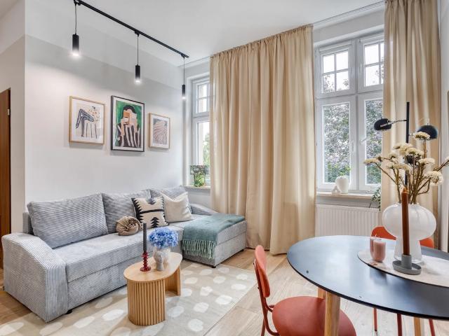 27 m²/ Kawalerka/ Świętego Floriana