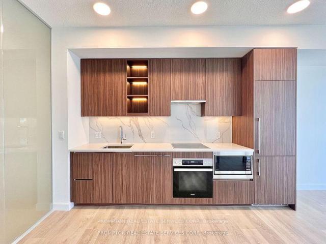 27 MCMAHON DR – SUITE 1808, Toronto