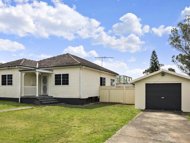 27 McCulloch Road, Blacktown