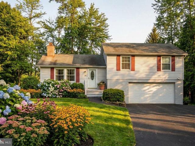 27 McCandless Dr, East Berlin, PA 17316 | MLS #PAAD2020