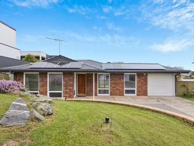 27 Manunda Way, Hallett Cove, SA 5158