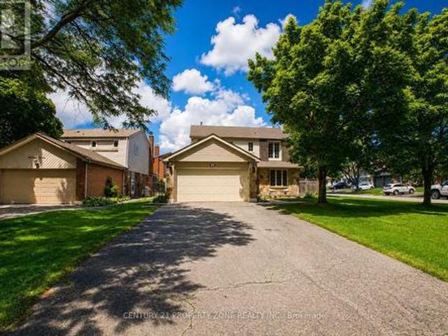 27 Madrid Crescent N, Brampton, ON, L6S 2X5 house for sale | Listing ID W13535 | Royal LePage