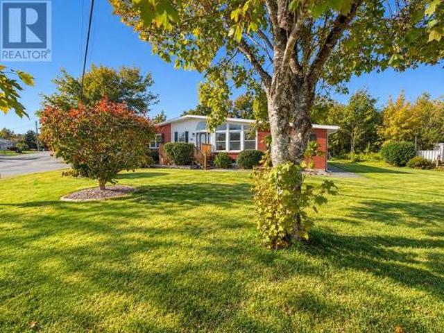 27 Main Road, Upper Island Cove, NL, A0A 4E0 house for sale | Listing ID 1303 | Royal LePage