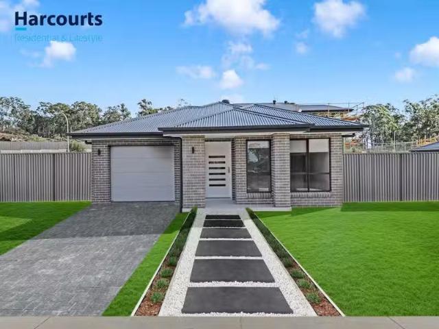 27 Marbleleaf Road, Woongarrah, NSW 2259 House for Rent