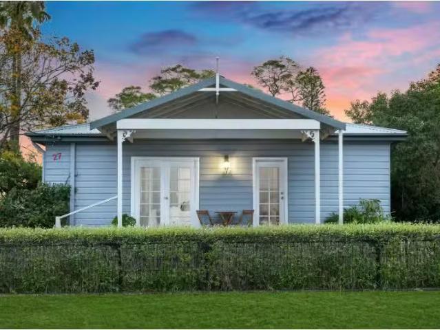 27 Mayfield Street, Cessnock House for rent Listed by Julia O.