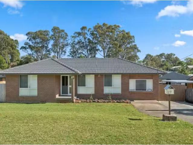 27 Mirroola Crescent, Toormina House for rent Listed by Camer.