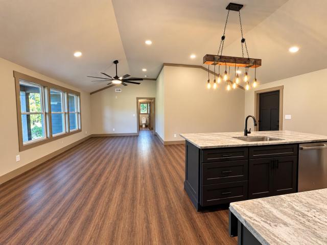 27 Mountain Lane