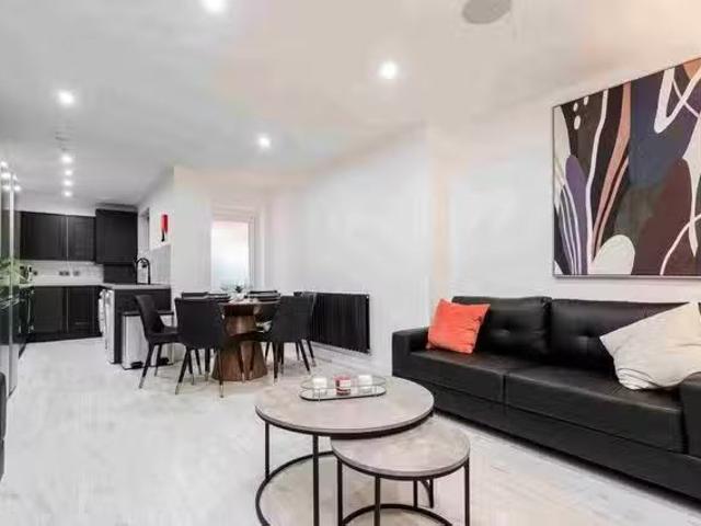 27 Needham Road, L7 6 Beds 3 Baths