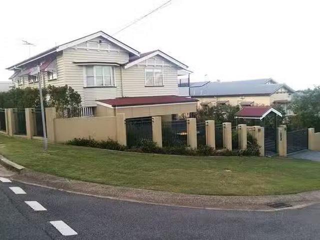 27 Newton Street, Grange, QLD 4051