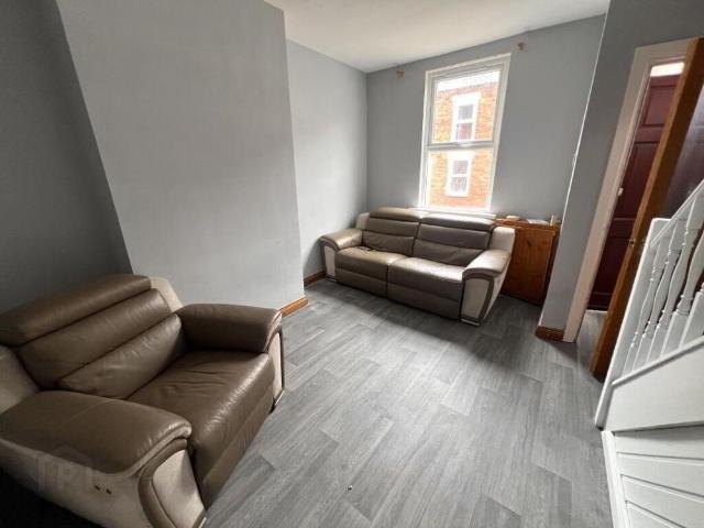 27 Oakley Street, Belfast, BT14 8BL