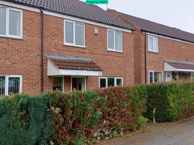 27 Old Mill Crescent, Newark, NG24 3 bed end of terrace house to rent £900 pcm £208 pw