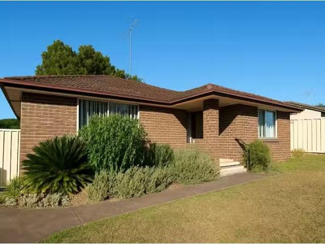 27 Parma Crescent, St Helens Park House for rent Listed by Yo.