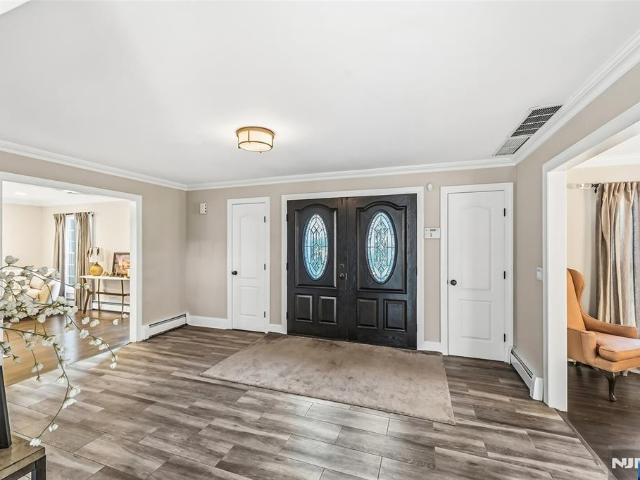 27 Pine Hill Road