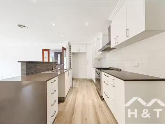 27 Pildappa Street, Harrison House for rent Listed by Jackie.