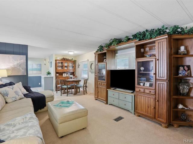 27 Ponderosa Trail