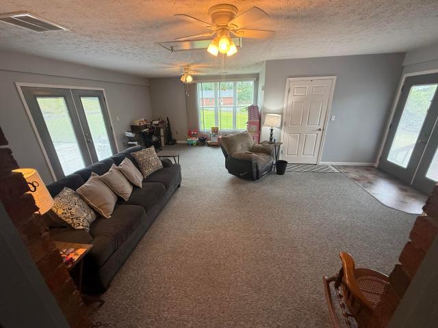 27 Poplar Lane