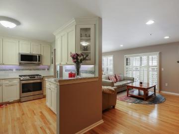 27 Potomac Dr # 27
