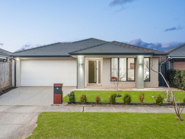 27 Powlett Drive, Clyde, VIC 3978 House for Rent Ray White Burwood & Blackburn Group