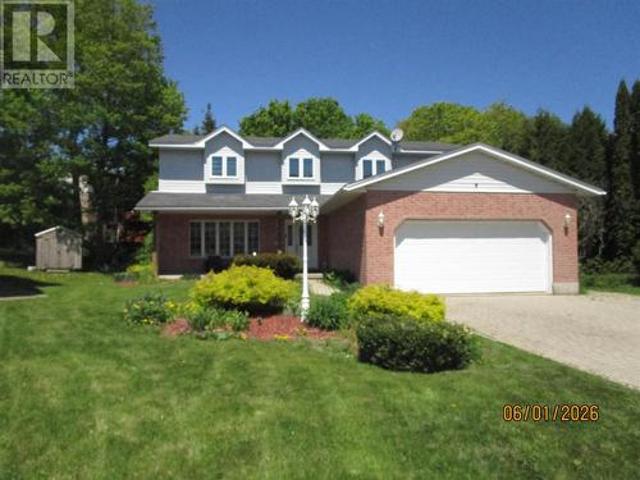 27 Plummer Ct, Sault Ste. Marie, ON, P6B 6E4 house for sale | Listing ID SM261532 | Royal LePage