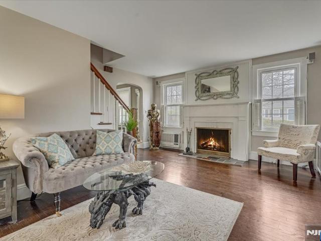 27 Prospect Avenue