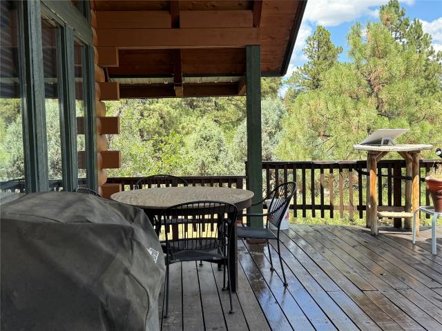 27 Rim Drive