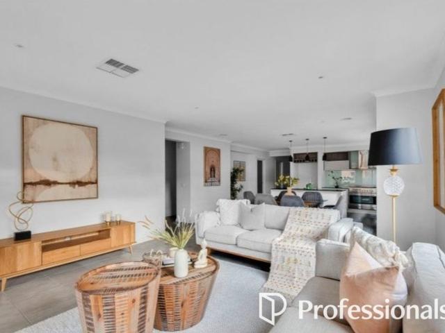 27 Rialto StreetPoint Cook VIC 3030, Australia