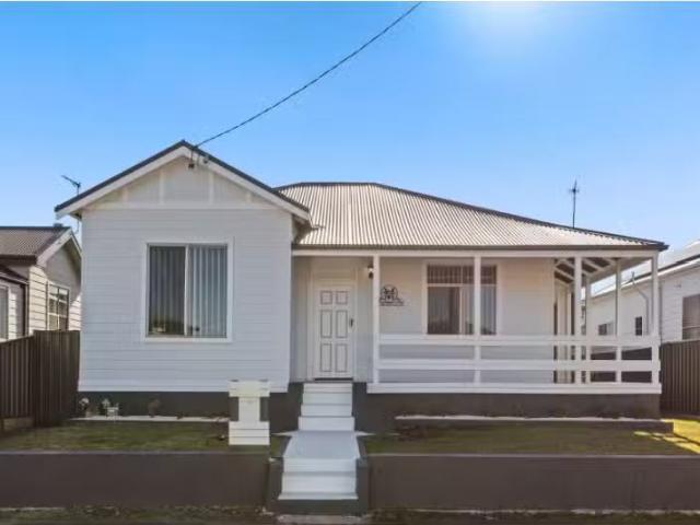 27 Russell Road, New Lambton House for rent Listed by Altitud.