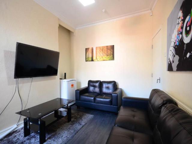 27 Saxony Road, Liverpool, L7 8RT, United Kingdom | Room for rent #134072396 | Rentberry