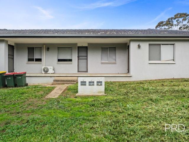 2/7 Sherwood Avenue, Kooringal NSW 2650