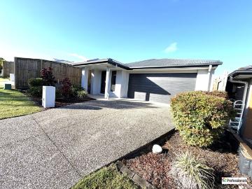 27 Southwood CircuitYarrabilba QLD 4207, Australia