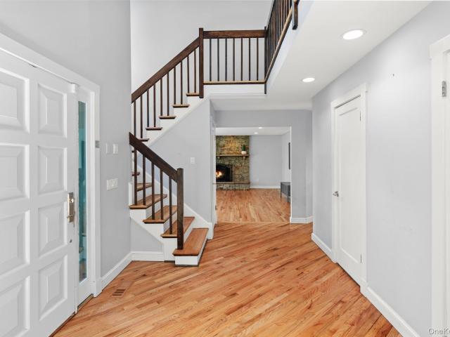 27 Stone Cabin Rd, New Rochelle, NY 10801 | MLS #980968