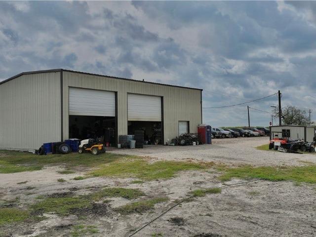 27 Stehle Rd, Victoria, TX