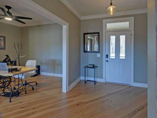 27 Summit View SPUR