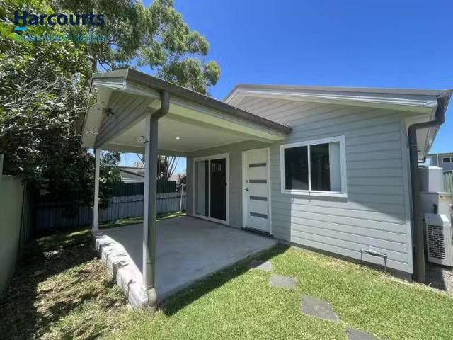 27A Jacqueline Avenue, GOROKAN, NSW 2263 Flat for Rent