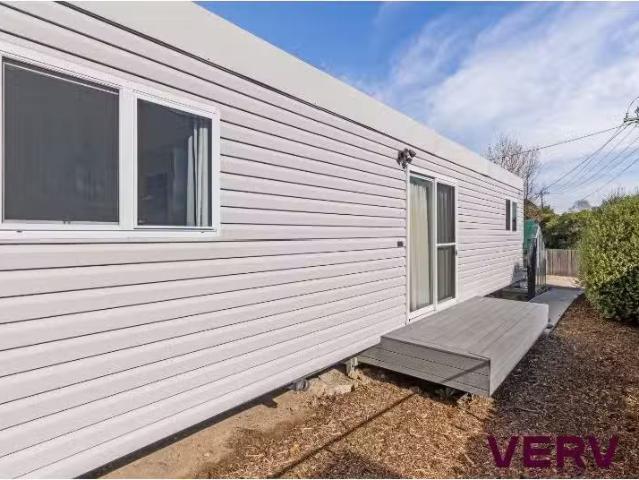 27A Mac Lean Street, Chisholm Apartment for rent Listed by Ph.